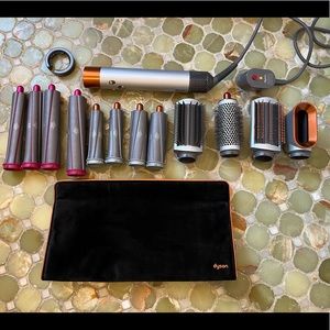 Dyson Airwrap Complete includes Short and Long Barrels